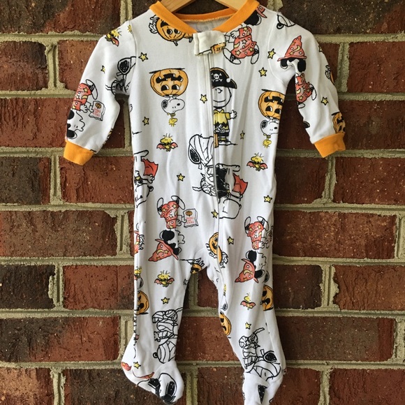 Peanuts Pajamas Halloween Snoopy Peanuts Charlie Brown Footed